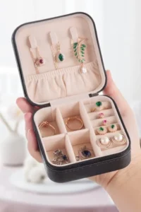 Jewellery box – Black (1) Jewellery box - Black