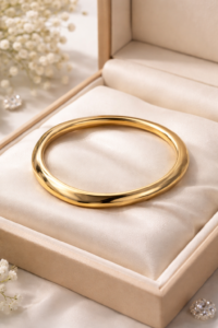 Charms Women Golden Curve Anti Tarnish Bracelet – The Extra